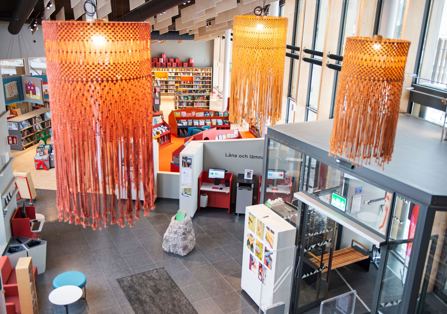 The library inside the cultural center in Bergsjön.